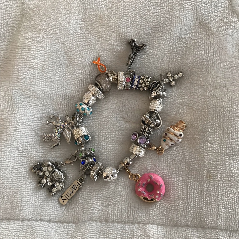 Charm bracelet